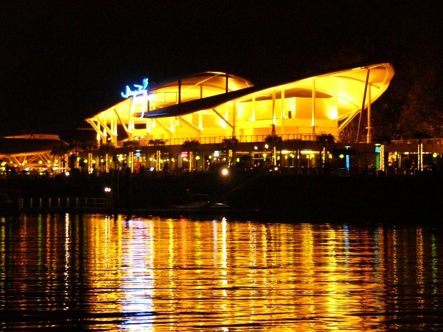 Danga Bay restaurants at night
